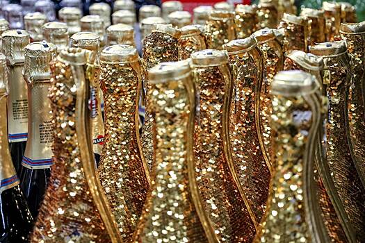 Названы траты россиян на алкоголь к Новому году