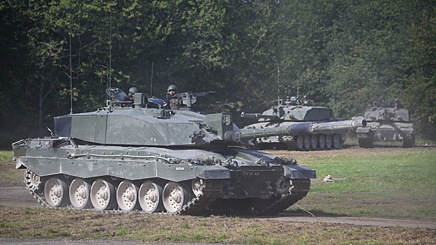 Минобороны Великобритании: украинские военные освоили управление танками Challenger 2