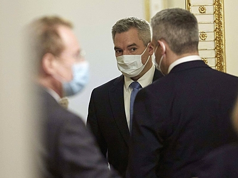 В Австрии – локдаун, а в Кыргызстане – выборы. Новости к утру 15 ноября