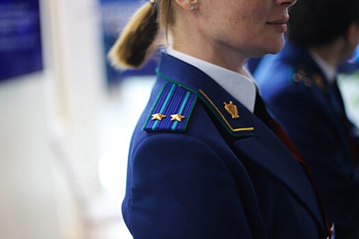 На западе Москвы на 19-летнего строителя с высоты упали стройматериалы