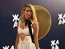 Вера Брежнева прилетела в США поздравить старшую дочь с днем рождения