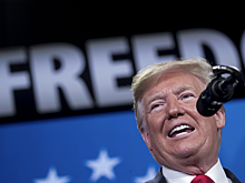 Трамп пошутил о том, что готов стать новым Папой Римским