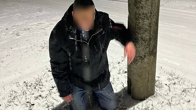 В Борисоглебске мужчина пытался задушить школьницу посреди улицы