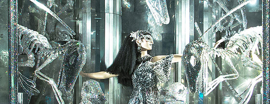 Bergdorf Goodman представил рождественские витрины
