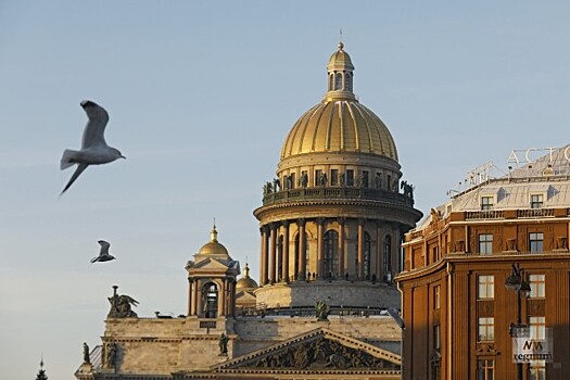 В Петербурге проверяли Исаакиевский собор после звонка пенсионера из Москвы
