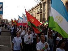 По центру Саратова шагает Парад студенчества "Поехали – 2017"