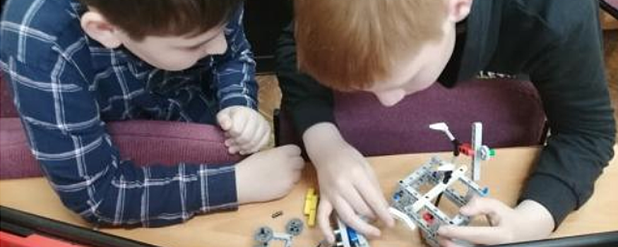 В библиотеке Красногорска провели защиту проектов по образовательной робототехнике