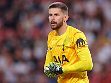 Тренер «Тоттенхэма» раскритиковал фанатов, освиставших Викарио в матче с «Фулхэмом»