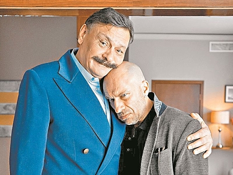 Зачем Нагиеву приклеили бороду скотчем