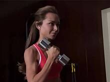 Дочь Дмитрия Маликова показала видео с тренировкой на фоне обвинений в анорексии