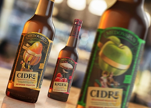 Этикетки в ретро-футуристическом стиле для напитков «Medovarus»