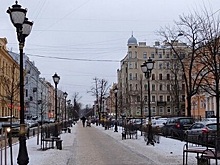 На занесенных снегом магистралях Петербурга произошли десятки ДТП