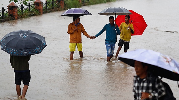 Посольство в Непале предупредило о риске схода селей из-за ливней