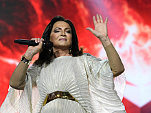 Плачет, как в первый раз: София Ротару спустя 23 года разлуки не может забыть любимого мужа