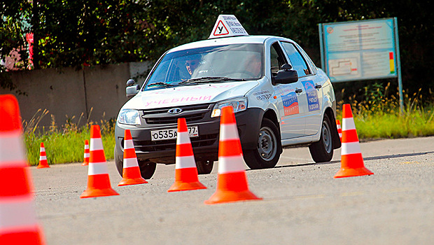 Минэкономики раскритиковало проект о разделении водителей на любителей и профессионалов