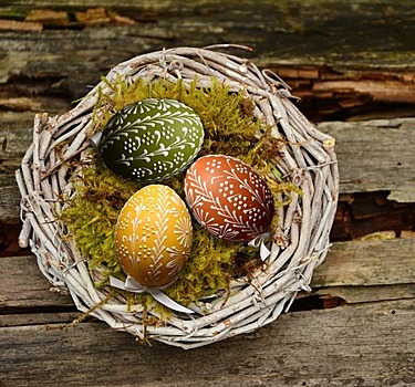 История, почему на Пасху красят яйца
