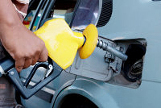 Росстат зафиксировал снижение цен на бензин