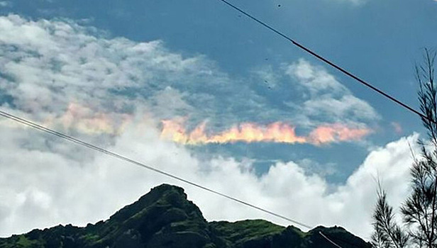 Редкую "огненную" радугу в Перу сочли предвестием Апокалипсиса