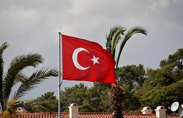 В Турции заговорили о возможном возвращении COVID ограничений