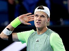 Якуб Меншик вышел в 1/2 финала турнира ATP-1000 в Майами, обыграв Фиса