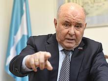 В России прокомментировали планы Макрона ввести добровольную военную службу во Франции