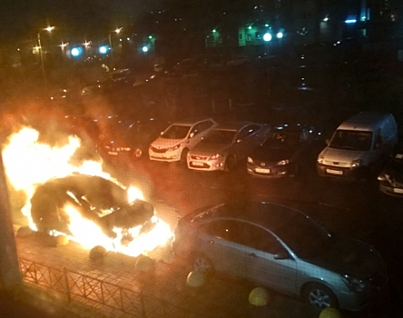 В Ленобласти сгорела машина депутата, выступившего против коррупции