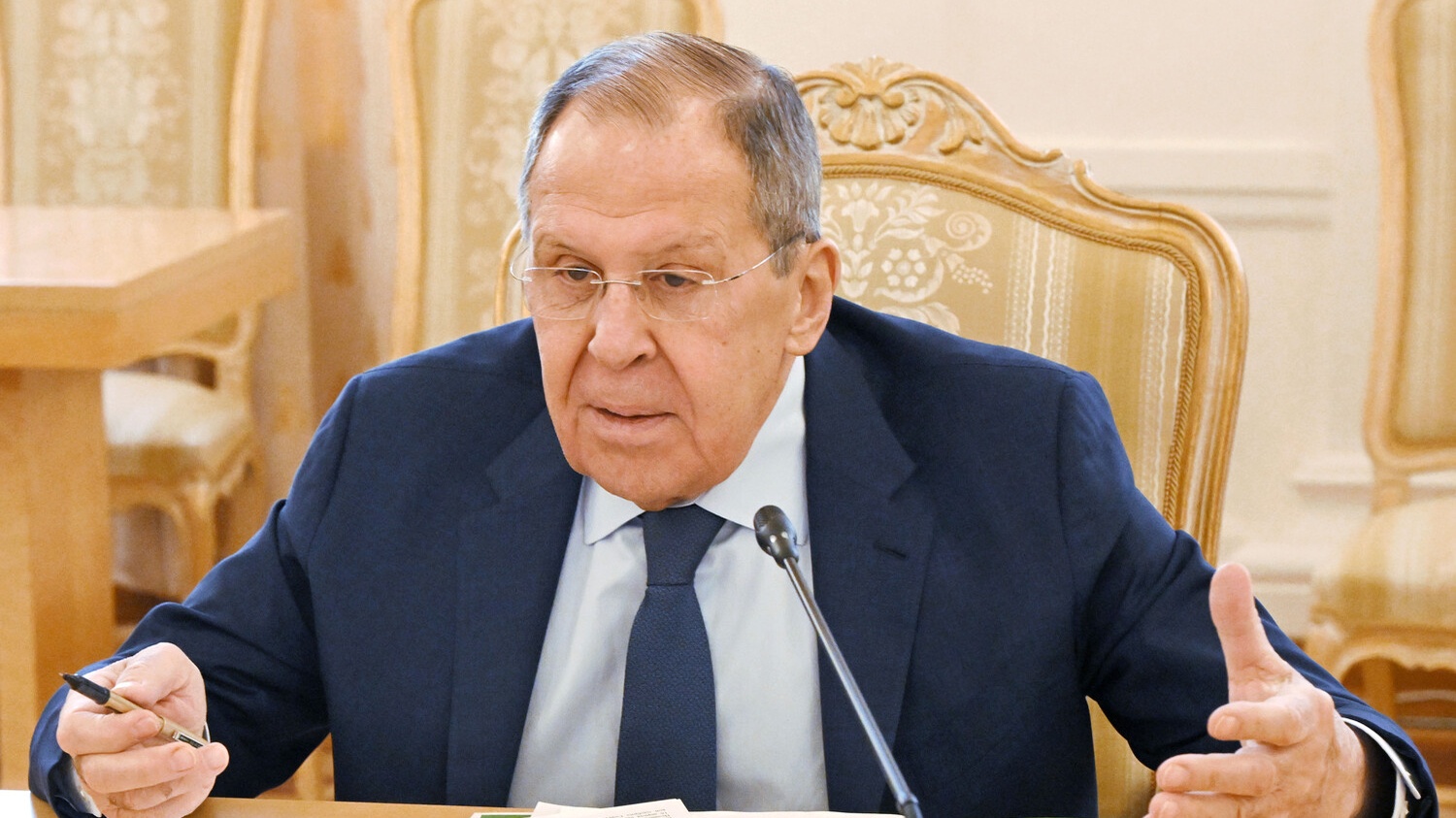 Глава МИД Ирана и Лавров провели переговоры