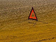 Легковушке снесло крышу после ДТП с фурой на Стромынке в Москве