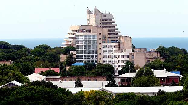 В Анапе суд обязал владельца гостевого дома снести санузлы в номерах