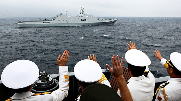 Церемония прощания кораблей РФ и КНР состоялась в Желтом море после совместных учений