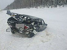 В Белохолуницком районе столкнулись два грузовика и легковушка
