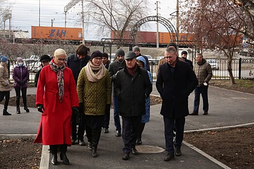 В Первомайском районе Новосибирска после реконструкции открыли сквер