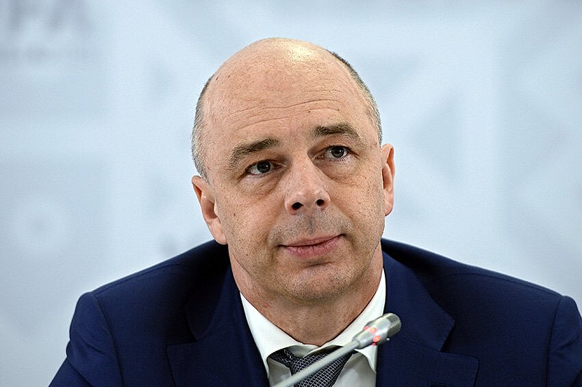 Силуанов обвинил власти США в подрыве доверия к доллару