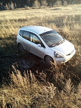 В Башкирии автоледи на «Хонде» в ДТП вылетела в кювет