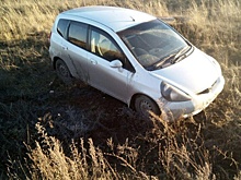 В Башкирии автоледи на «Хонде» в ДТП вылетела в кювет