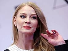 «Бомбическая»: Светлана Ходченкова показала совершенную фигуру у пилона
