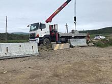 Дополнительные бетонные блоки установили на популярном пляже Владивостока