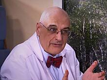 Соведущий Малышевой провалился под лед и отморозил ногу