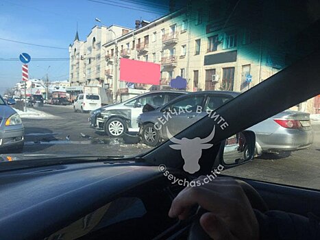 ДТП с участием двух иномарок произошло в центре Читы