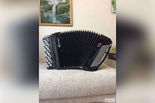 В Новосибирске продают редкий баян за полмиллиона