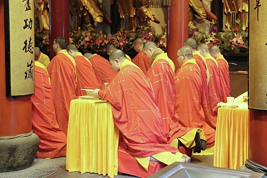 От Калмыкии до Индии: российский монах получил высшую степень буддийской учености