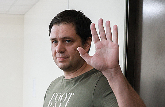 Главреда Baza Глеба Трифонова арестовали до 20 сентября по делу о взятках силовикам