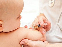 Прививки детям: мнения, цена и риски