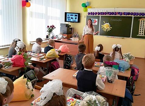 Сотрудники библиотеки пришли в гости к школьникам