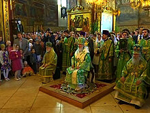 Православные отмечают Троицу
