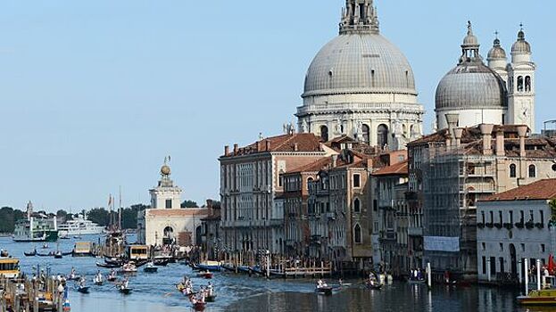 Жители Венеции выступили против курортного сбора