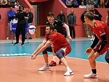 Третье поражение подряд в суперлиге потерпели волейболисты «Горького»