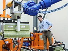 ORNL в США создали робота для разборки аккумуляторов от электромобилей