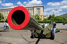 На Театральной площади Курска выставят военную технику