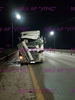 На трассе М-4 &laquo;Дон&raquo; столкнулись два грузовика